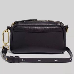 NWT Madewell The Leather Carabiner Mini Crossbody Bag in True Black